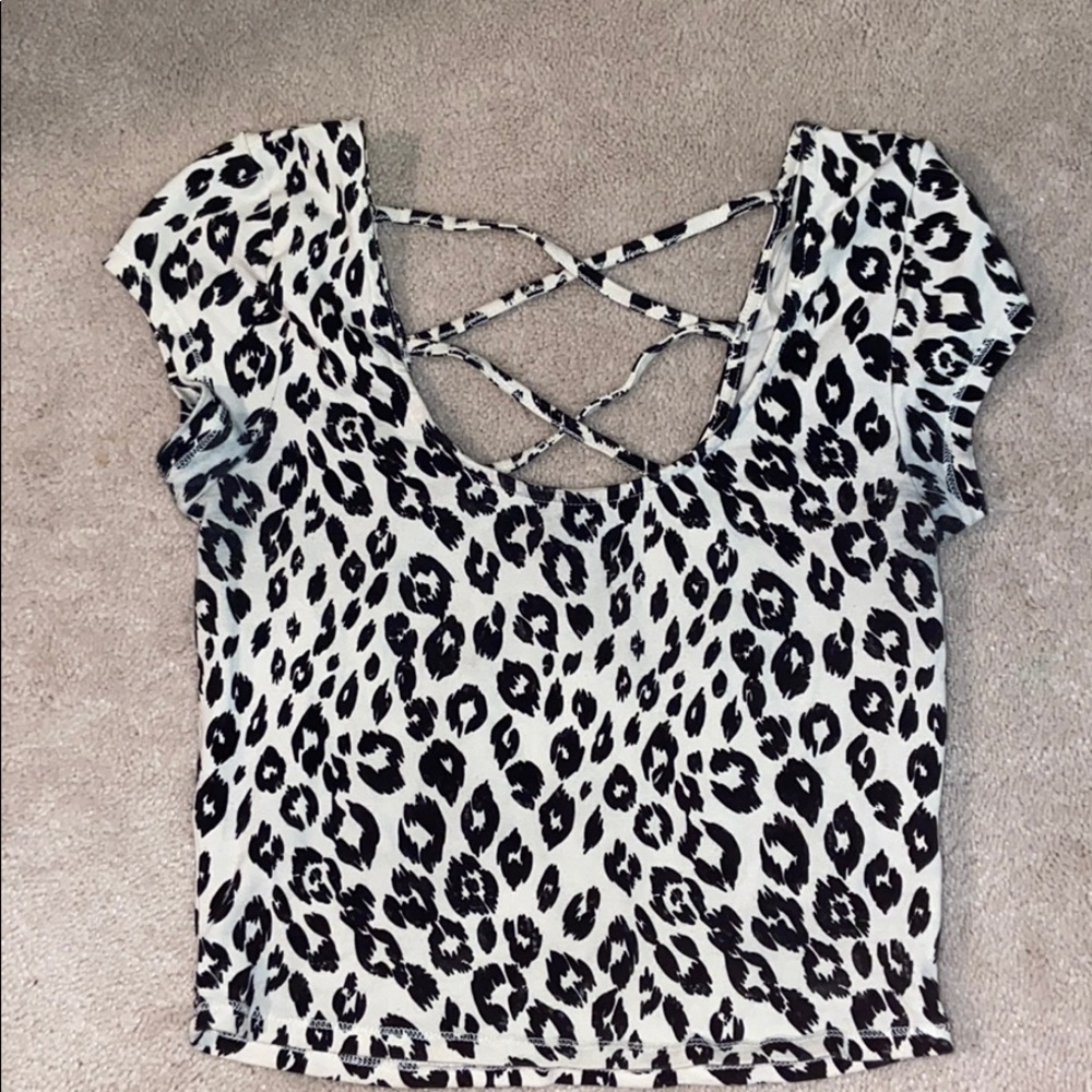 Leopard crop top